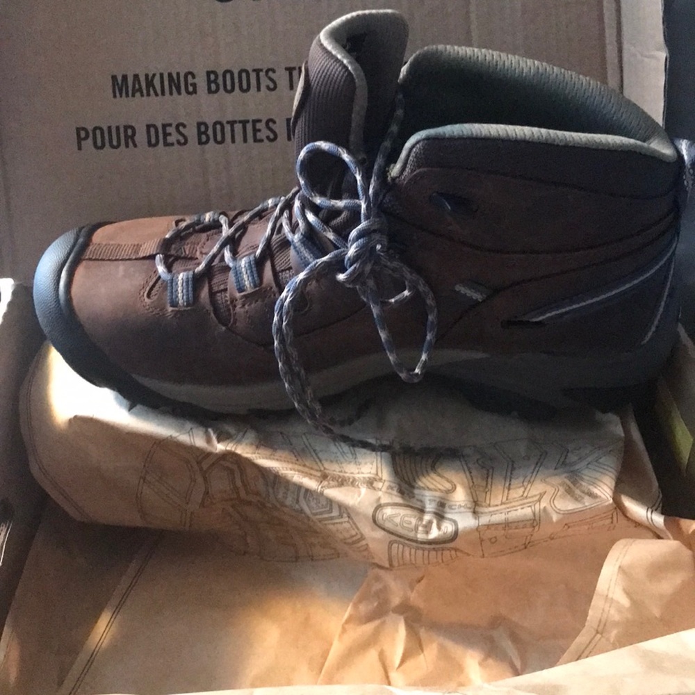 Keen waterproof boots